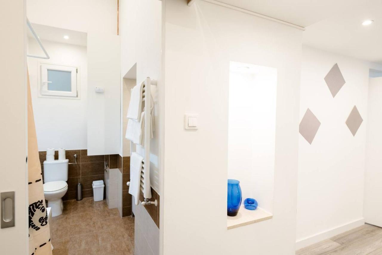 Newly Refurbished Home At Superb Location บูดาเปสต์ ภายนอก รูปภาพ
